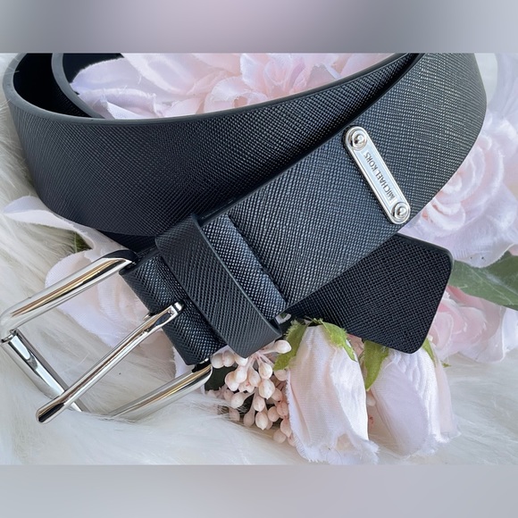 Michael Kors Women'a Black Belt - Picture 7 of 9